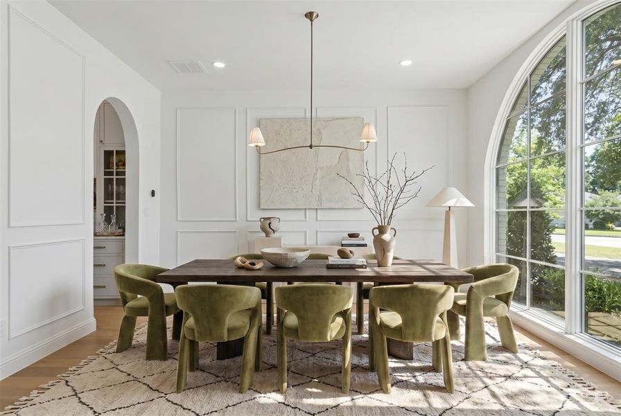 Furnished interior view inside a new home in , Dallas (Image 16).