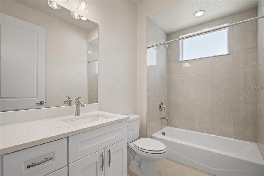 Furnished interior view inside a new home in , Tarpon Springs (Image 10).