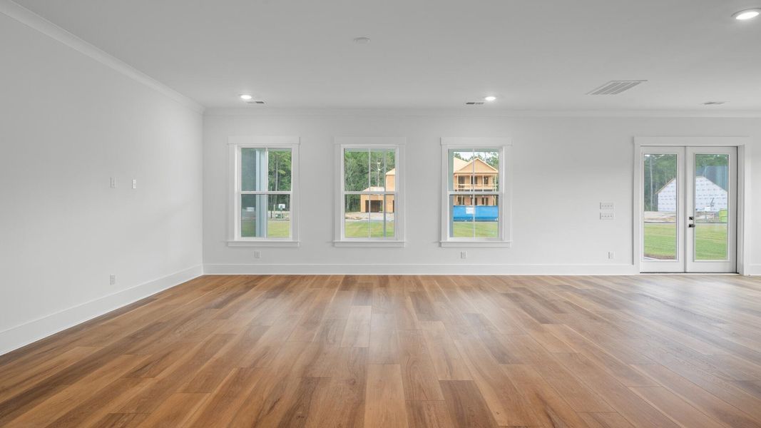 Spacious, unfurnished interior of a new home in Pamlico Terrace, Awendaw (Image 15).