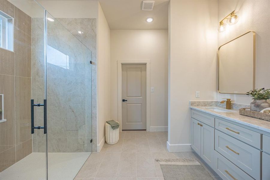 Furnished interior view inside a new home in , Fort Worth (Image 14). Furnished interior view inside a new home in , Fort Worth (Image 14).