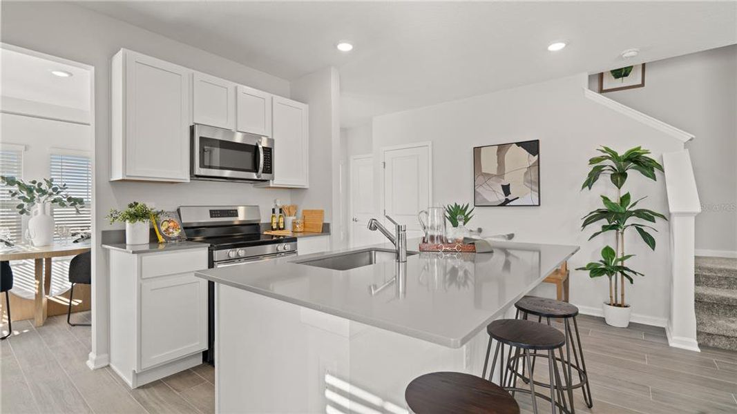 Furnished interior view inside a new home in , Orlando (Image 7).