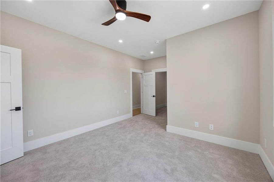 Spacious, unfurnished interior of a new home in , Marietta (Image 62).