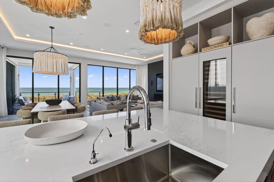 4360DiamondShoresWay(47)