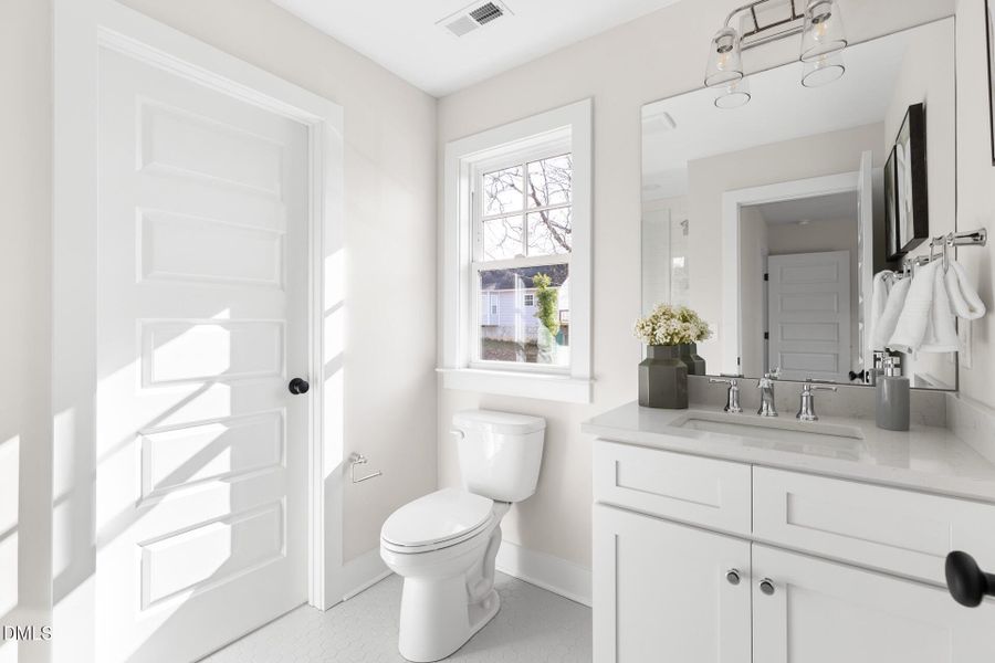 1404-Englewood-130 1404-Englewood-130