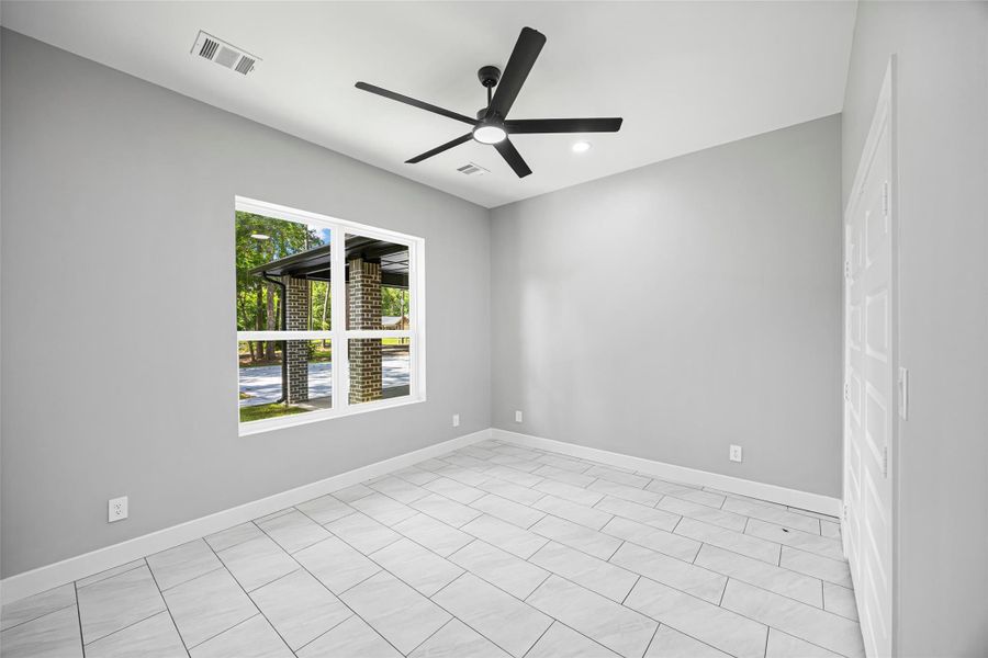 Spacious, unfurnished interior of a new home in , Splendora (Image 37).