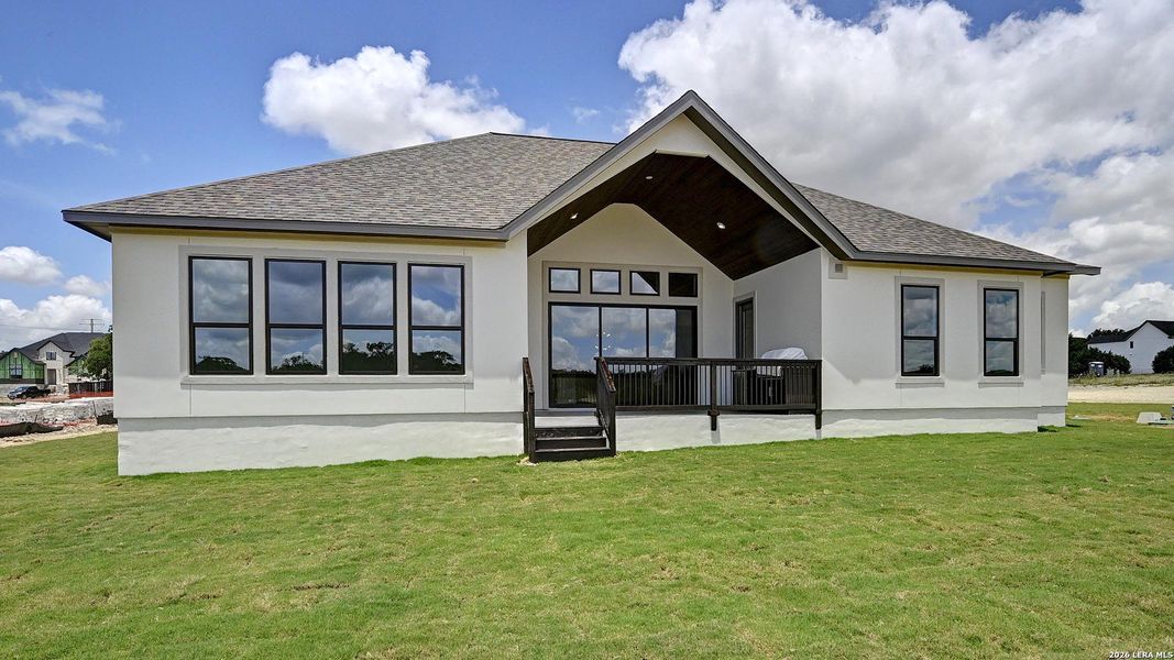 Exterior details and patio area of a home in George's Ranch, Boerne (Image 23).