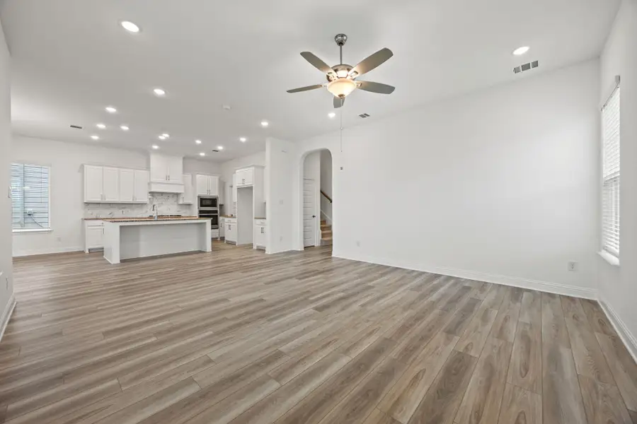 Representative unfurnished interior of a home built from the Kelly by Cambridge Homes in Lake Park, Rowlett (Image 17).