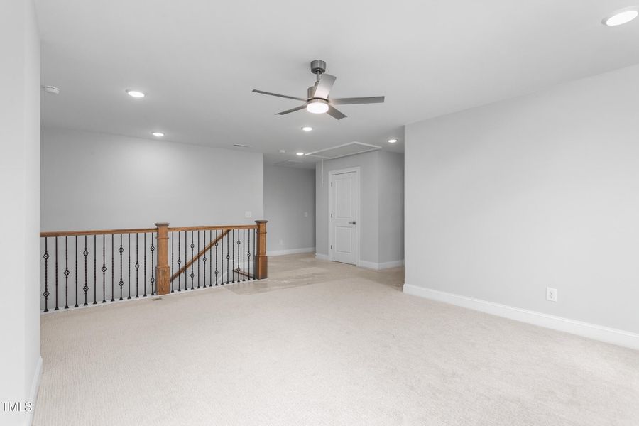 1246 Jamestowne Drive-30