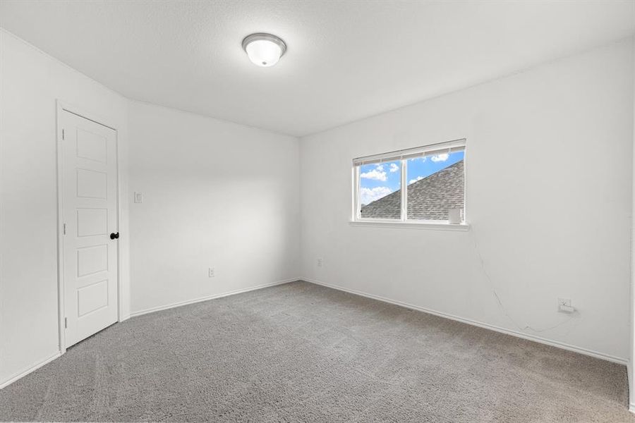 Spacious, unfurnished interior of a new home in Waterscape 50s Sales Phase 2, Royse City (Image 13).