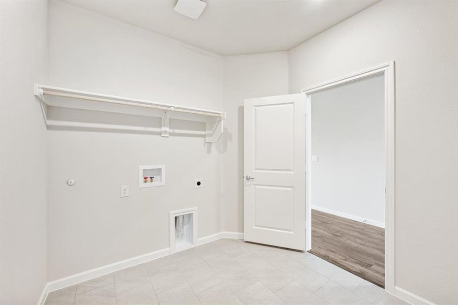 Spacious, unfurnished interior of a new home in Eagle Glen, Alvarado (Image 31). Spacious, unfurnished interior of a new home in Eagle Glen, Alvarado (Image 31).