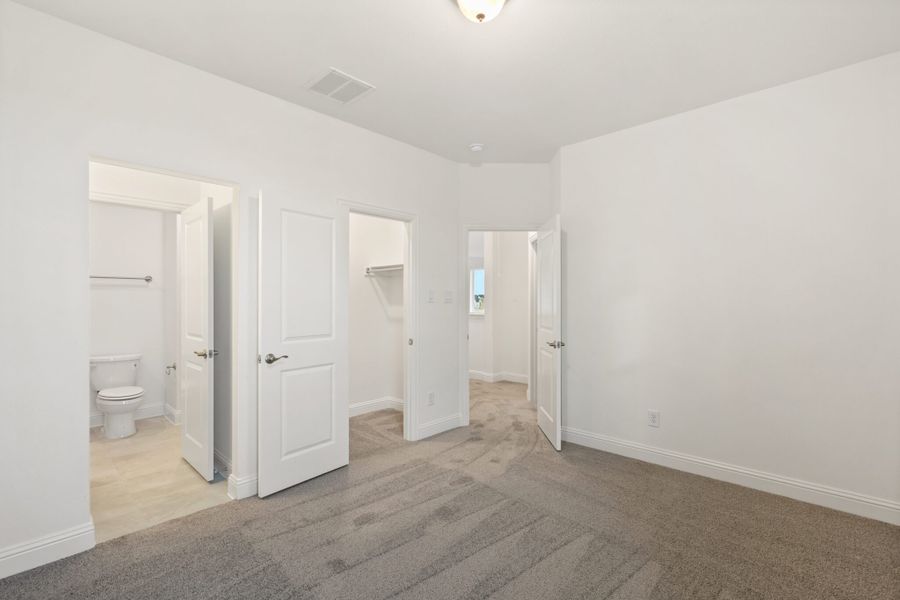 Spacious, unfurnished interior of a new home in Lake Breeze, Lavon (Image 48). Spacious, unfurnished interior of a new home in Lake Breeze, Lavon (Image 48).