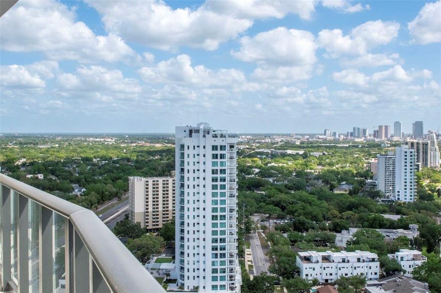 Condo located in Tampa, FL showcasing its design and architecture (Image 46). Condo located in Tampa, FL showcasing its design and architecture (Image 46).