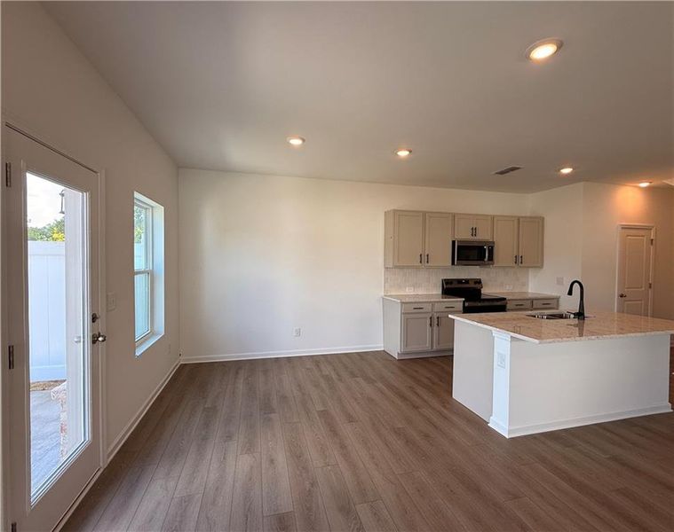 Spacious, unfurnished interior of a new home in Leydenview, Mableton (Image 33).