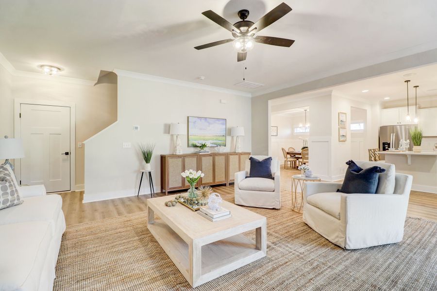 Representative furnished interior of a home built from the Bradley II by Great Southern Homes in Lynbrook, Boiling Springs (Image 8).
