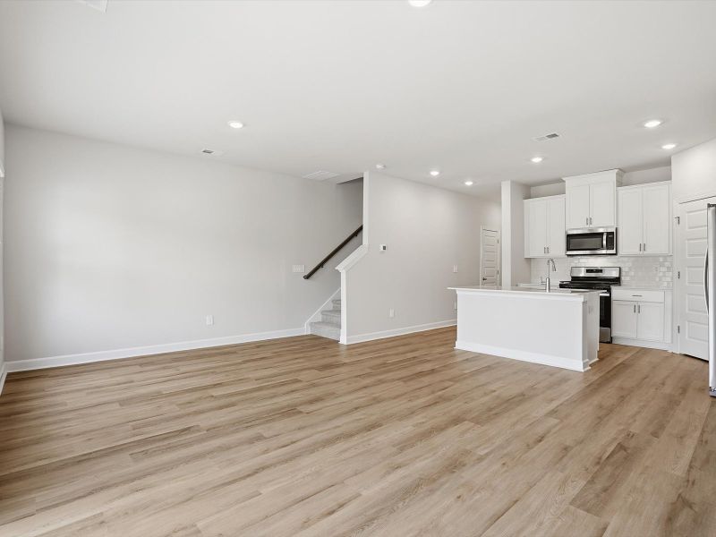 Spacious, unfurnished interior of a new home in Crossing at Abner Creek Townes, Greer (Image 10).