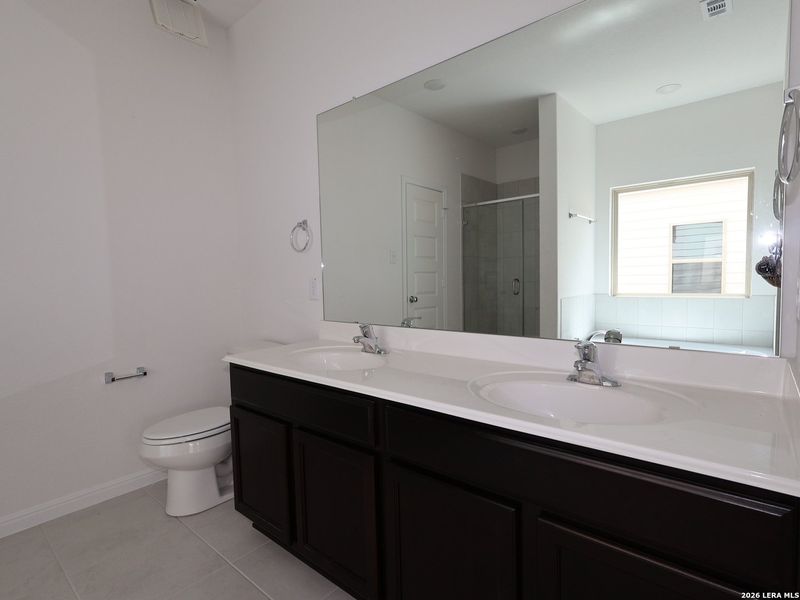 Furnished interior view inside a new home in Cinco Lakes, San Antonio (Image 13). Furnished interior view inside a new home in Cinco Lakes, San Antonio (Image 13).