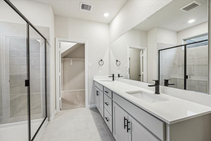Furnished interior view inside a new home in Elyson, Katy (Image 13).