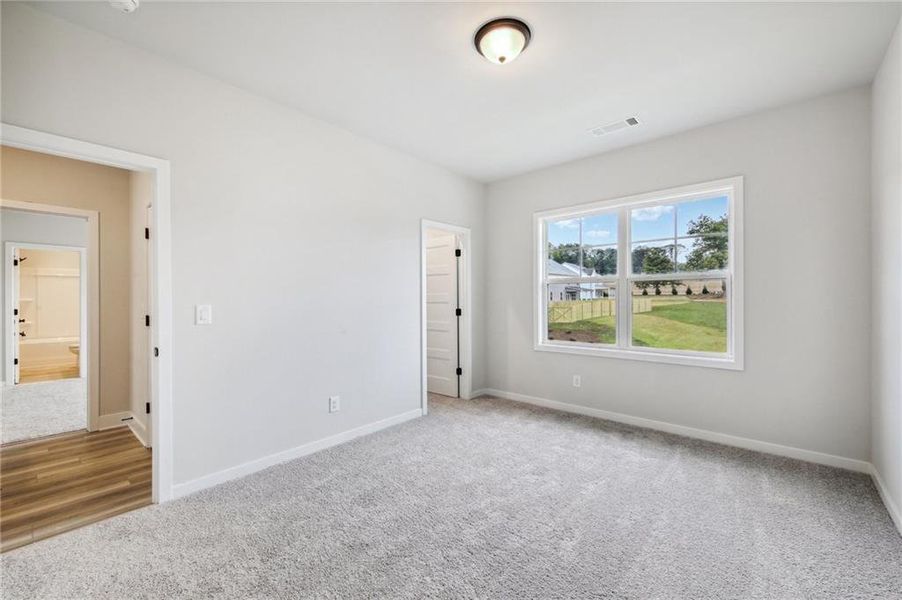 Spacious, unfurnished interior of a new home in Rosewood Lake Estates, Hoschton (Image 53).