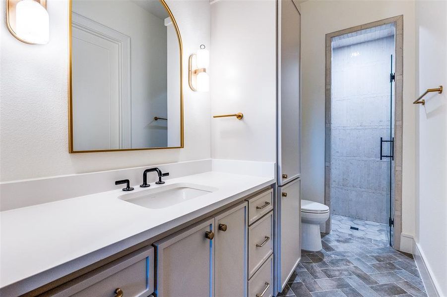 Furnished interior view inside a new home in , Dallas (Image 28). Furnished interior view inside a new home in , Dallas (Image 28).