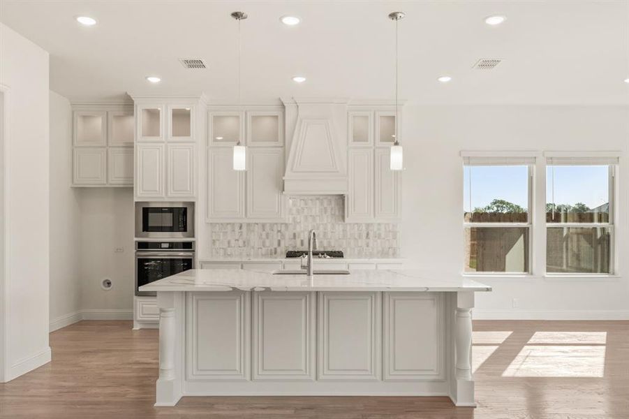 Furnished interior view inside a new home in Wildflower Ranch 60-65, Fort Worth (Image 5). Furnished interior view inside a new home in Wildflower Ranch 60-65, Fort Worth (Image 5).