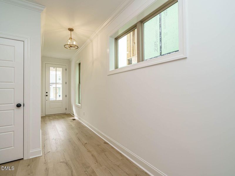 004-1280x960-foyer