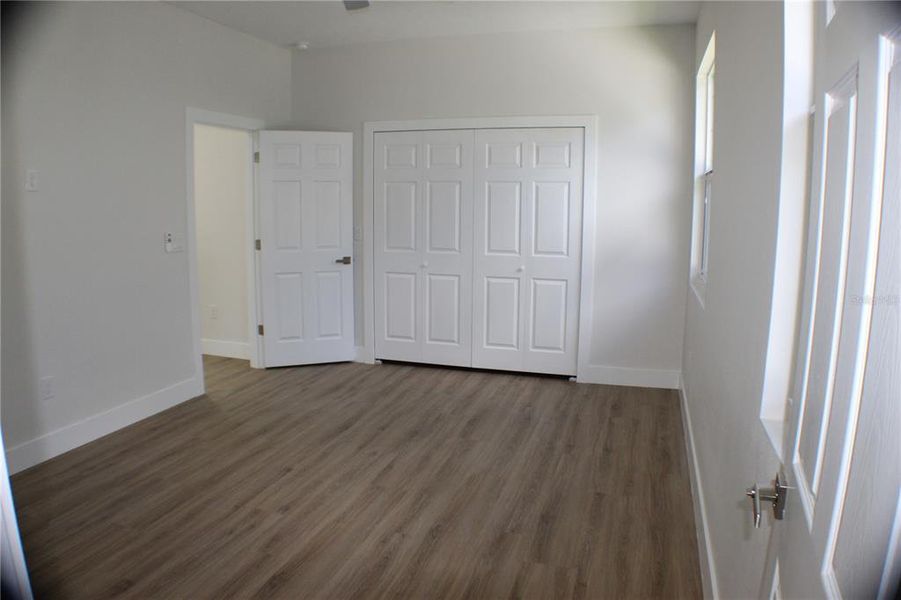 Spacious, unfurnished interior of a new home in , Tampa (Image 20).