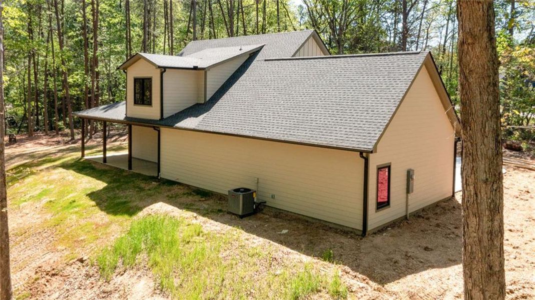 Exterior details and patio area of a home in , Dawsonville (Image 29).