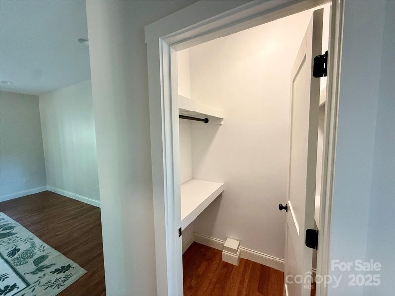 Image 21 of a home in . Image 21 of a home in .