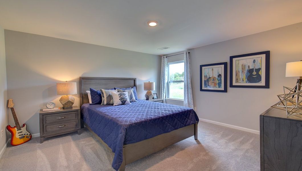 Furnished interior view inside a new home in Valleywood Farms, Waynesville (Image 31).