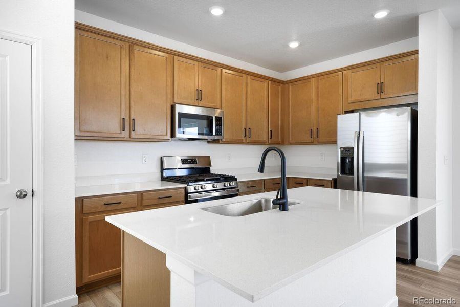 1177 Prospect Aly ~ Ready Now