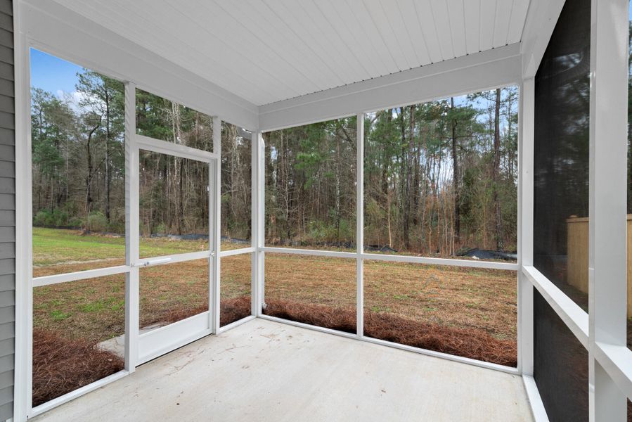 Exterior details and patio area of a home in Oakley Pointe, Moncks Corner (Image 4).