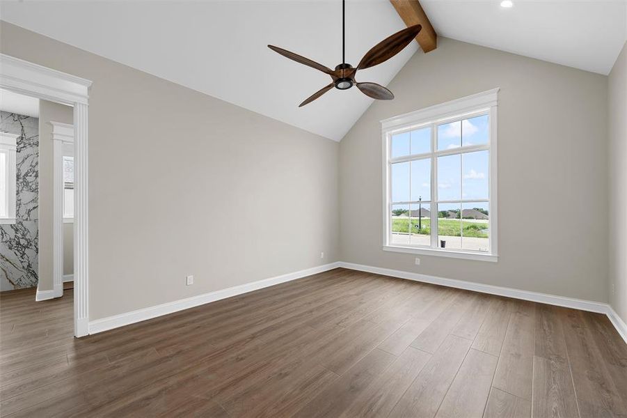 Spacious, unfurnished interior of a new home in , Woodway (Image 10).