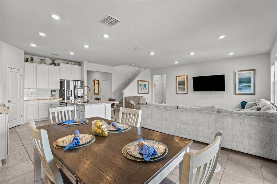 Furnished interior view inside a new home in Evergreen, Bradenton (Image 8).