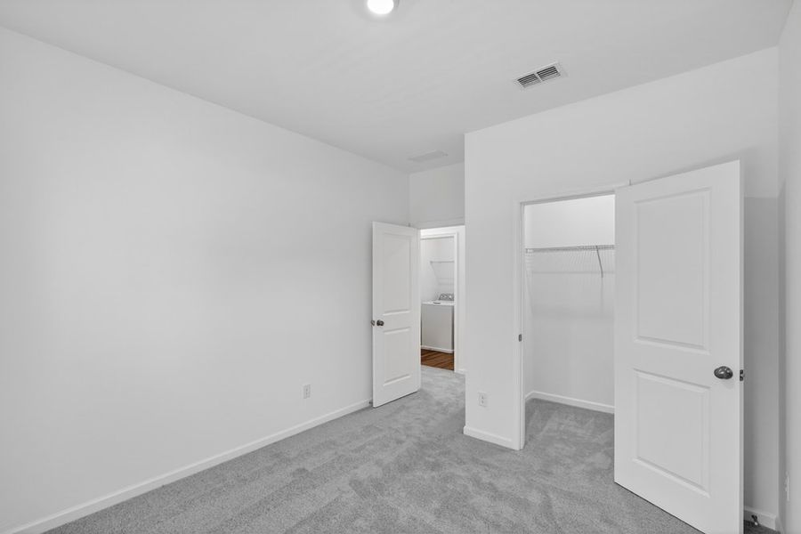 Spacious, unfurnished interior of a new home in Alder Creek, Cumming (Image 22).