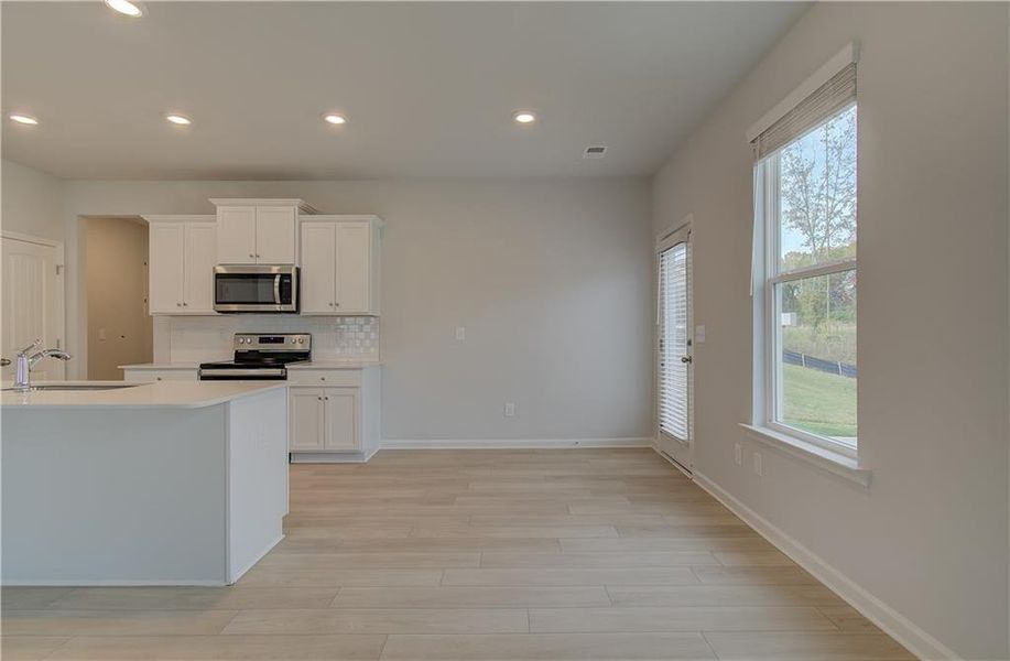 Spacious, unfurnished interior of a new home in Westminster, Covington (Image 24).