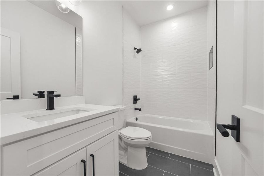 Furnished interior view inside a new home in , Hoschton (Image 28).