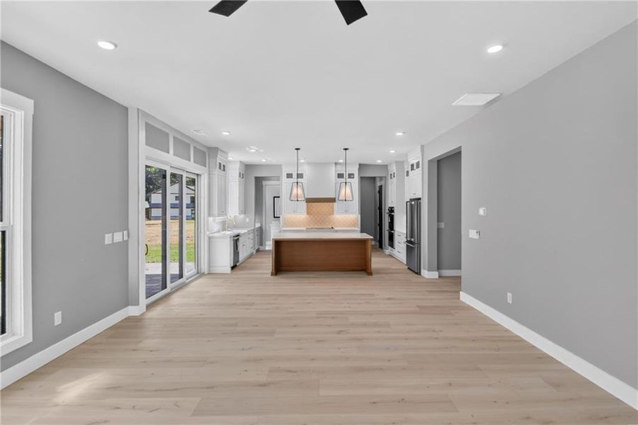 Spacious, unfurnished interior of a new home in , Stone Mountain (Image 106). Spacious, unfurnished interior of a new home in , Stone Mountain (Image 106).