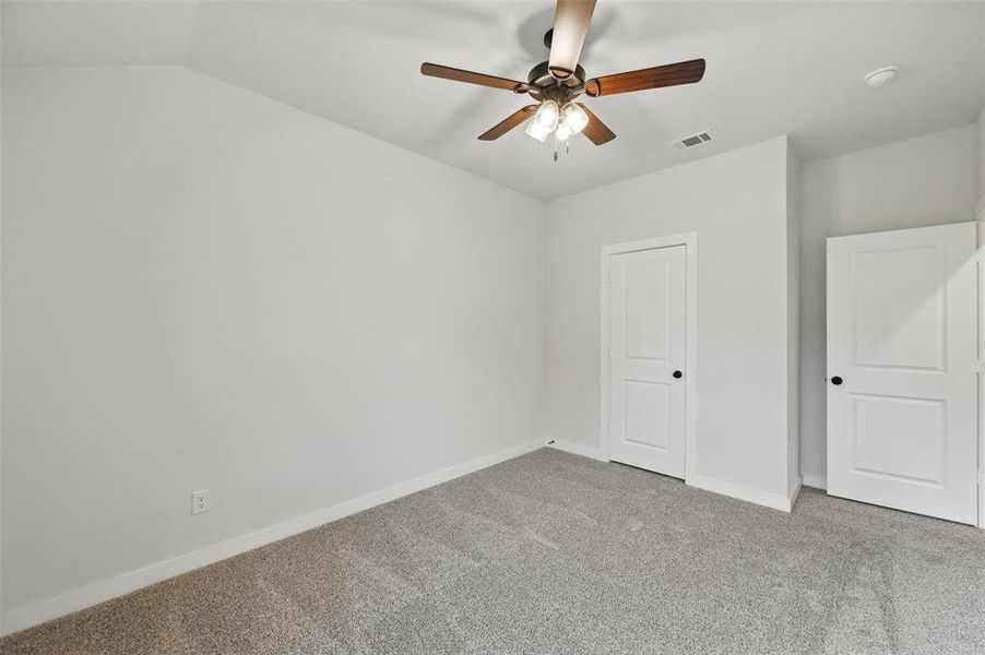 Spacious, unfurnished interior of a new home in Trail Creek, Cleburne (Image 18). Spacious, unfurnished interior of a new home in Trail Creek, Cleburne (Image 18).