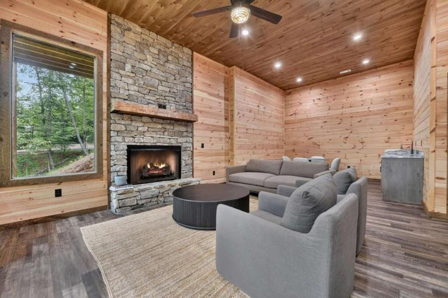 Image 39 of a home in .