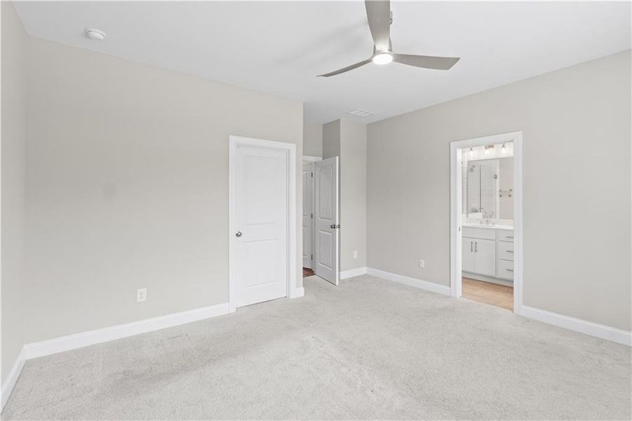 Spacious, unfurnished interior of a new home in , Atlanta (Image 15).