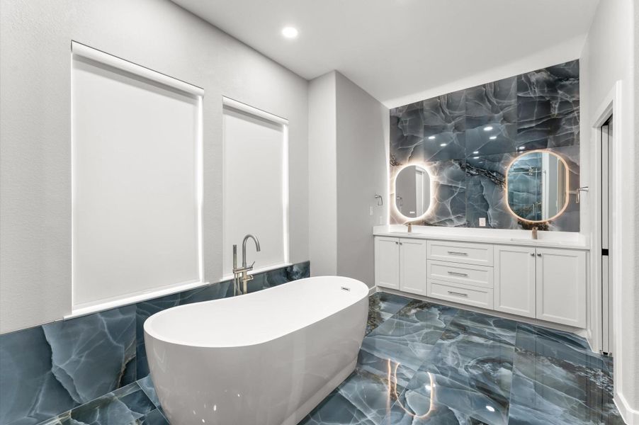 Furnished interior view inside a new home in , Rosharon (Image 16).