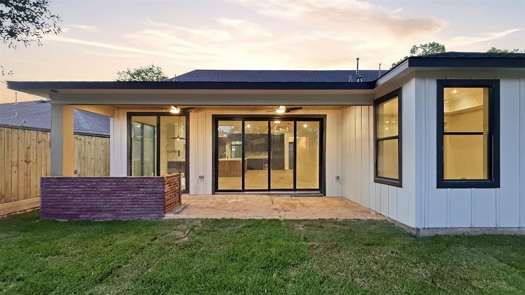 Located in the heart of Oak Forest, this exceptional residence places you minutes from Houston’s top dining, shopping, and entertainment destinations. Landscaping digitally edited.