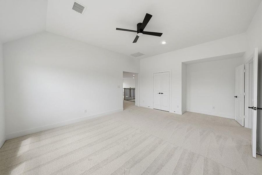 Spacious, unfurnished interior of a new home in Custer Ridge Estates, Allen (Image 28). Spacious, unfurnished interior of a new home in Custer Ridge Estates, Allen (Image 28).