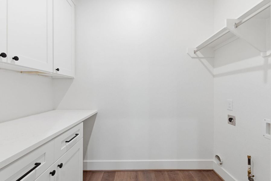 Spacious, unfurnished interior of a new home in , Houston (Image 37). Spacious, unfurnished interior of a new home in , Houston (Image 37).