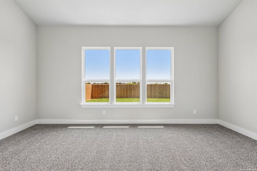 Spacious, unfurnished interior of a new home in Weltner Farms 60’s, New Braunfels (Image 19).