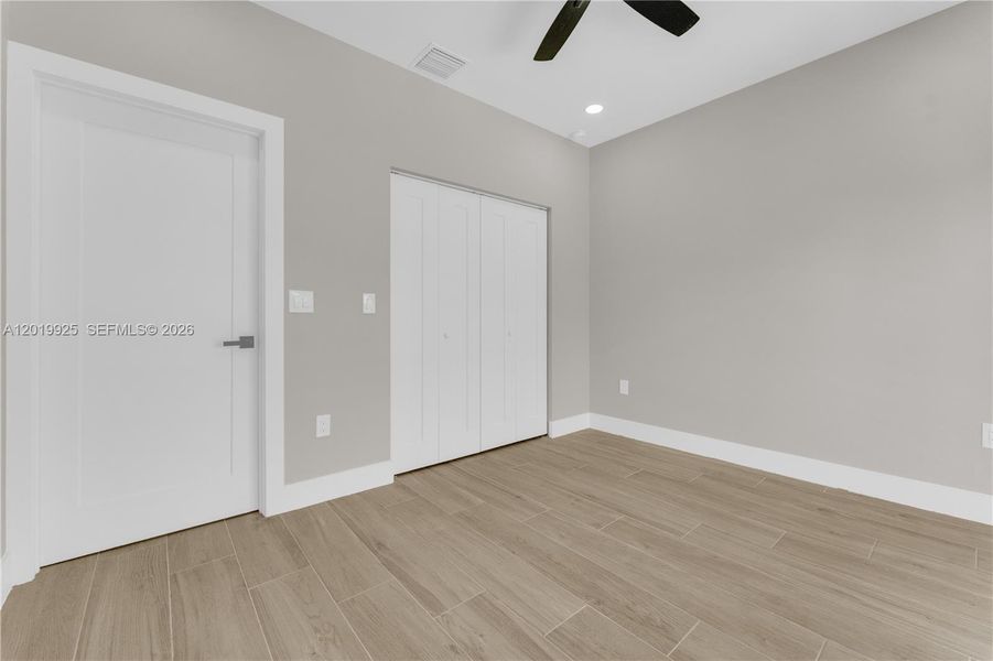 Spacious, unfurnished interior of a new home in , Miami (Image 24).