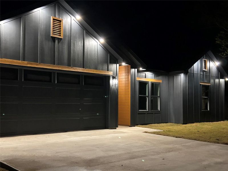 Front exterior of a new home in , Bastrop, TX, highlighting curb appeal (Image 22).