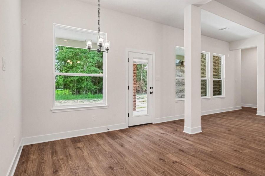 Spacious, unfurnished interior of a new home in Encino Estates, Dayton (Image 22).