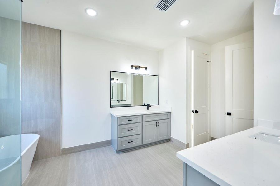 Primaty Bedroom Bath