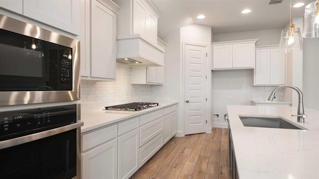 Furnished interior view inside a new home in Cambridge Crossing, Celina (Image 6).